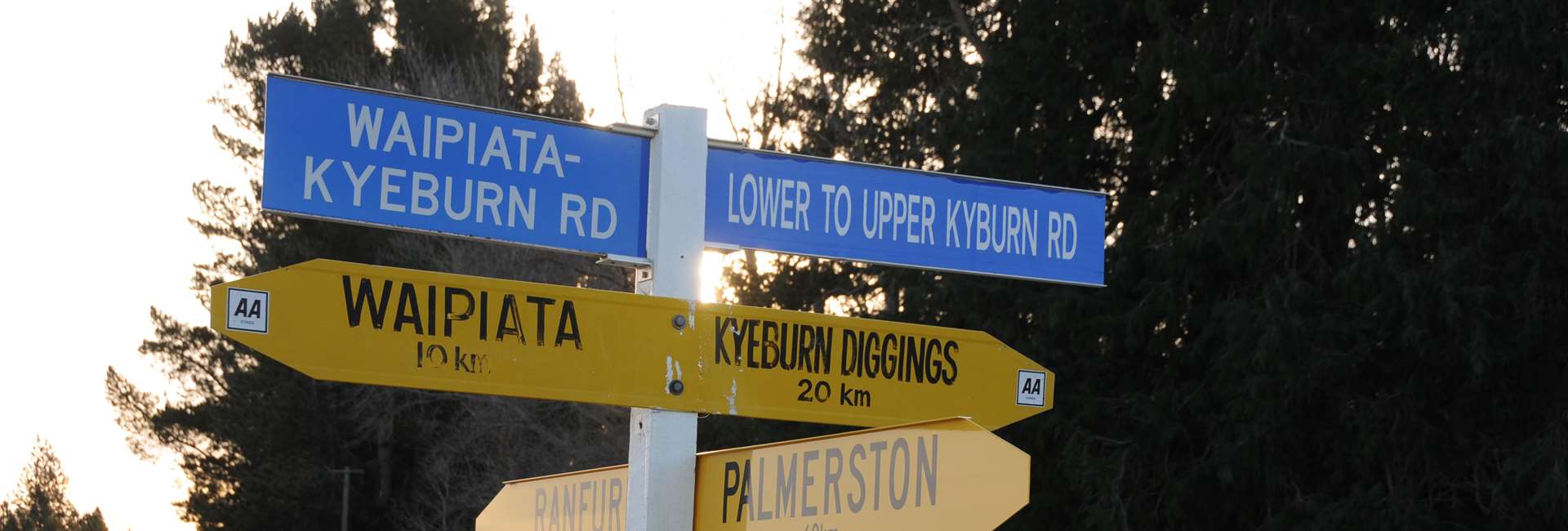 Road sign at Kyburn intersection