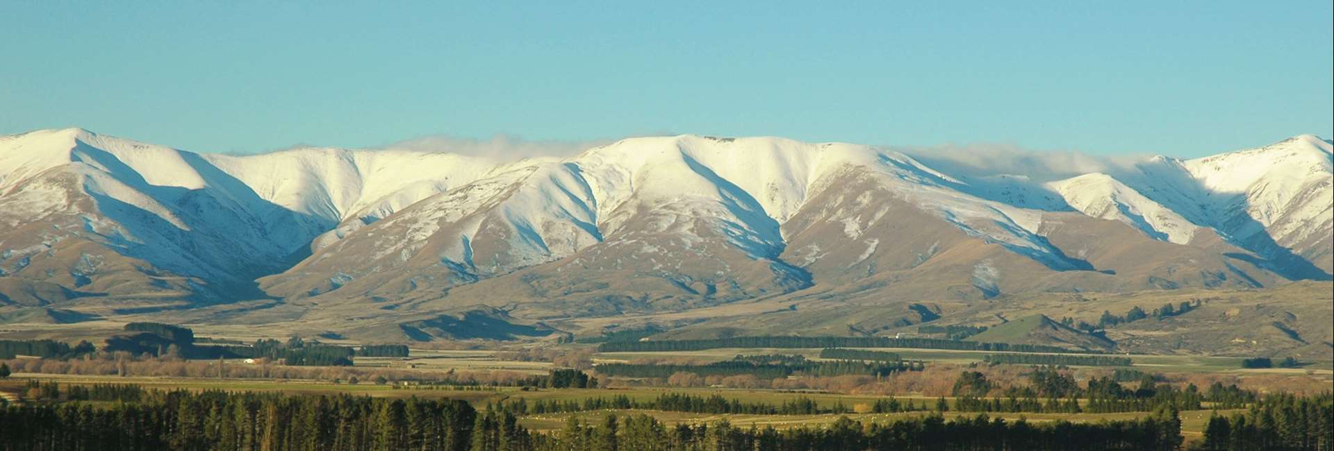 Snow capped Kakanue mountains